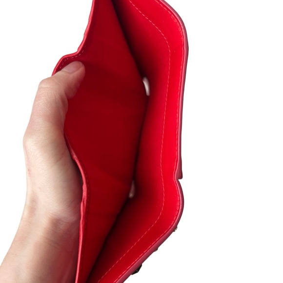 Christian Louboutin Patent Macaron Wallet w/COA, Dusty & Box: All Sales Final - Picture 6 of 8